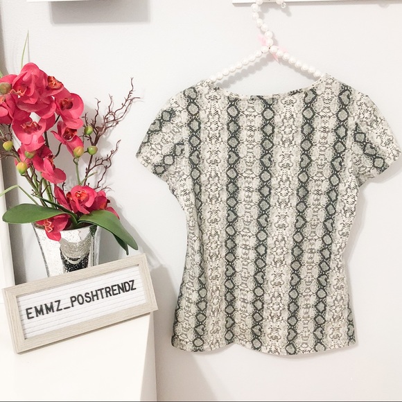 Generation Love Snakeskin Tee Shirt Size Medium - Picture 4 of 4